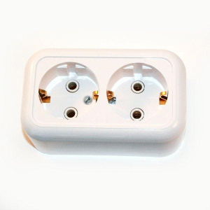 Розетка Валентина 2 мест. наружная с заземл.