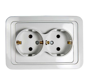 Розетка Атлас 2 мест. внутренняя с зазем. 